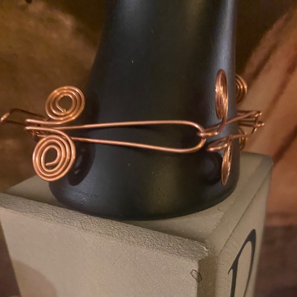 SQUARE SATIRE - Picture 7 of 13